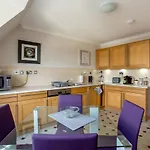 Joivy Inviting Apartment Near Leith Walk